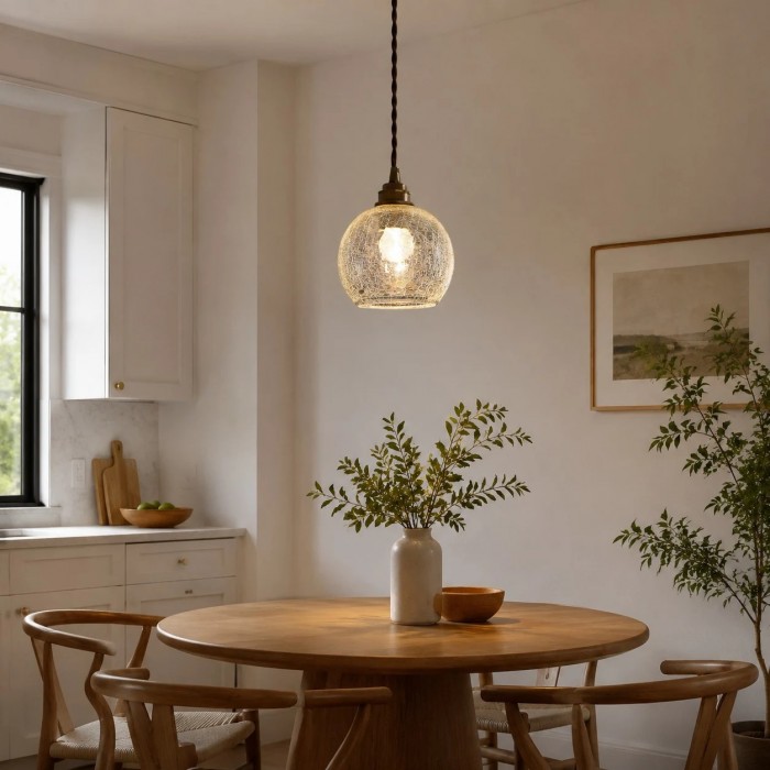 Hanglamp van messing met craqueléglas HL3885