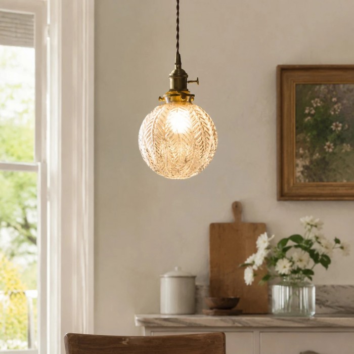 Hanglamp van messing met craqueléglas HL3885