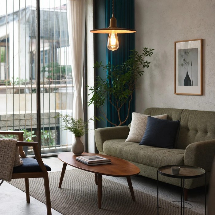 Hanglamp HL3673 van massief hout met houtsnijwerk