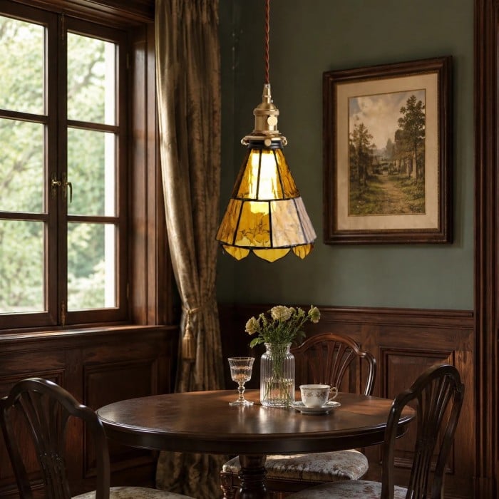 Franse landelijke lamp met golvend glas en messing afwerking HL4022