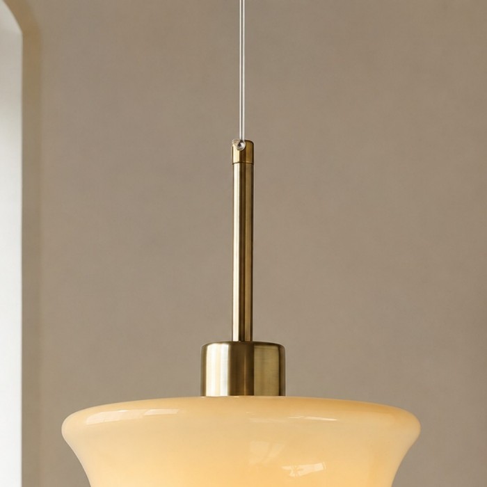 Francuska lampa wisząca w stylu retro ze szkła do sypialni i wyspy kuchennej HL3822