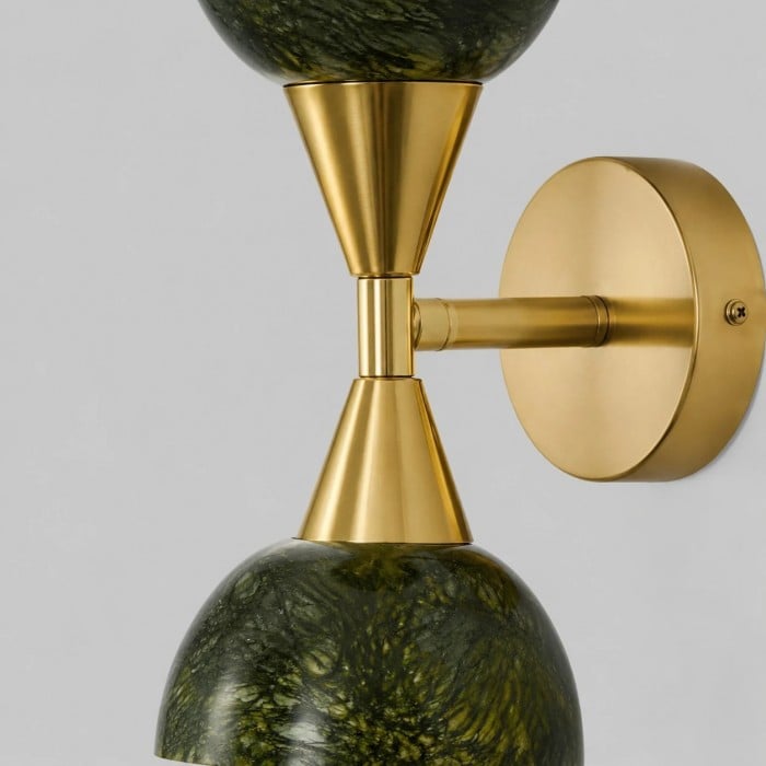Aplique de pared verde jade dorado con iluminación hacia arriba y hacia abajo HL3998
