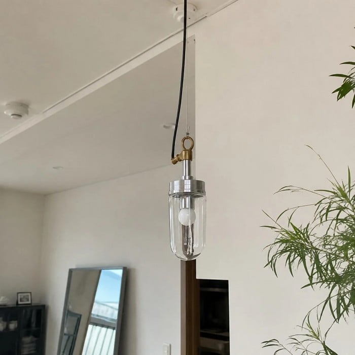 Modern Clear Glass Cylinder Pendant Lamp HL3656