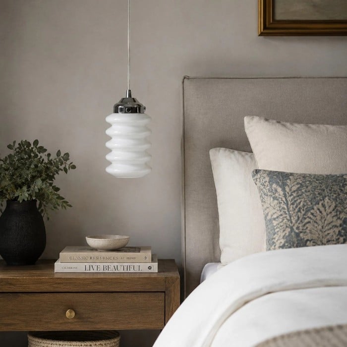 Ribbed Glass Pendant Light HL3992