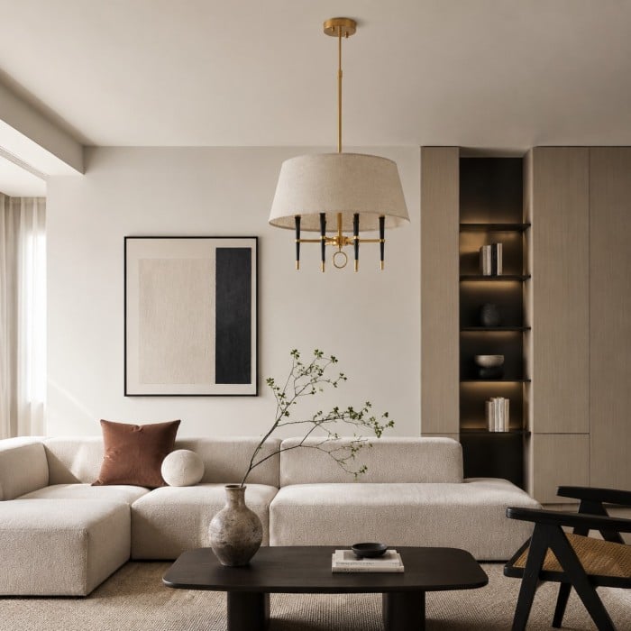 Żyrandol Tela Drum Shade z abażurem materiałowym i mosiężną ramą – metalowy styl przejściowy do salonów HL3906