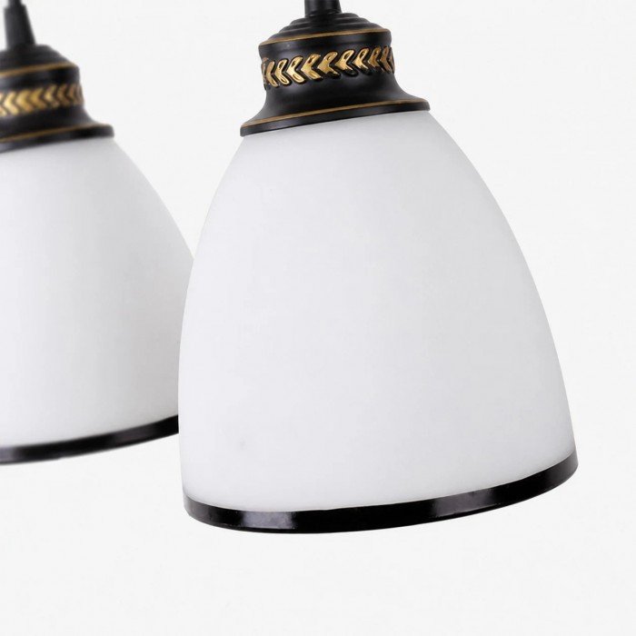 Trzygłowicowa lampa wisząca ze szkła HL3890