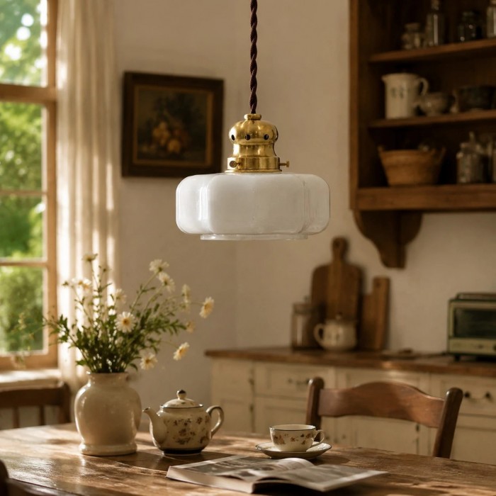 Vintage messing hanglamp met wit glas HL3871