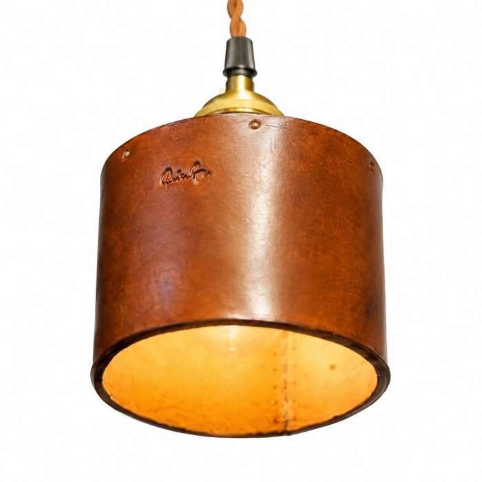Vintage bruine leren cilindervormige hanglamp met messing fitting HL3678