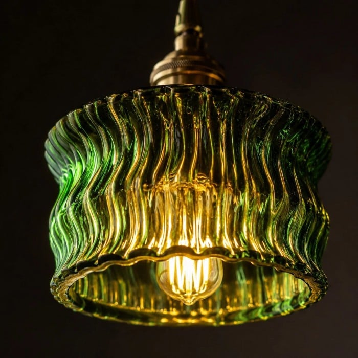 Lámpara colgante vintage de cristal ondulado con detalles en latón cálido HL3902