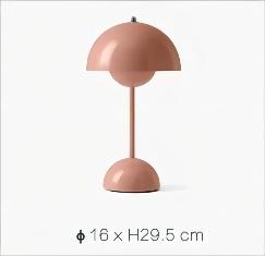 Flowerpot VP3 table lamp