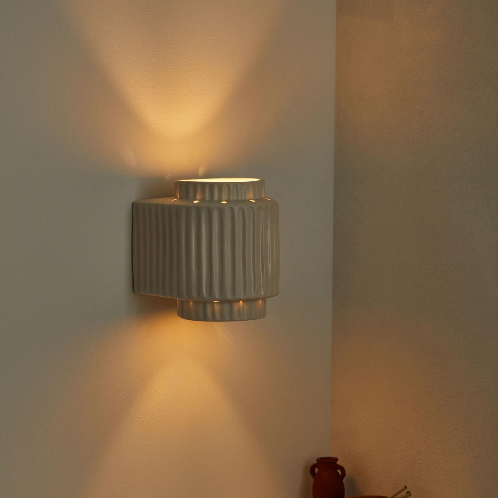 Cilinder hars semi inbouw wandlamp HL226
