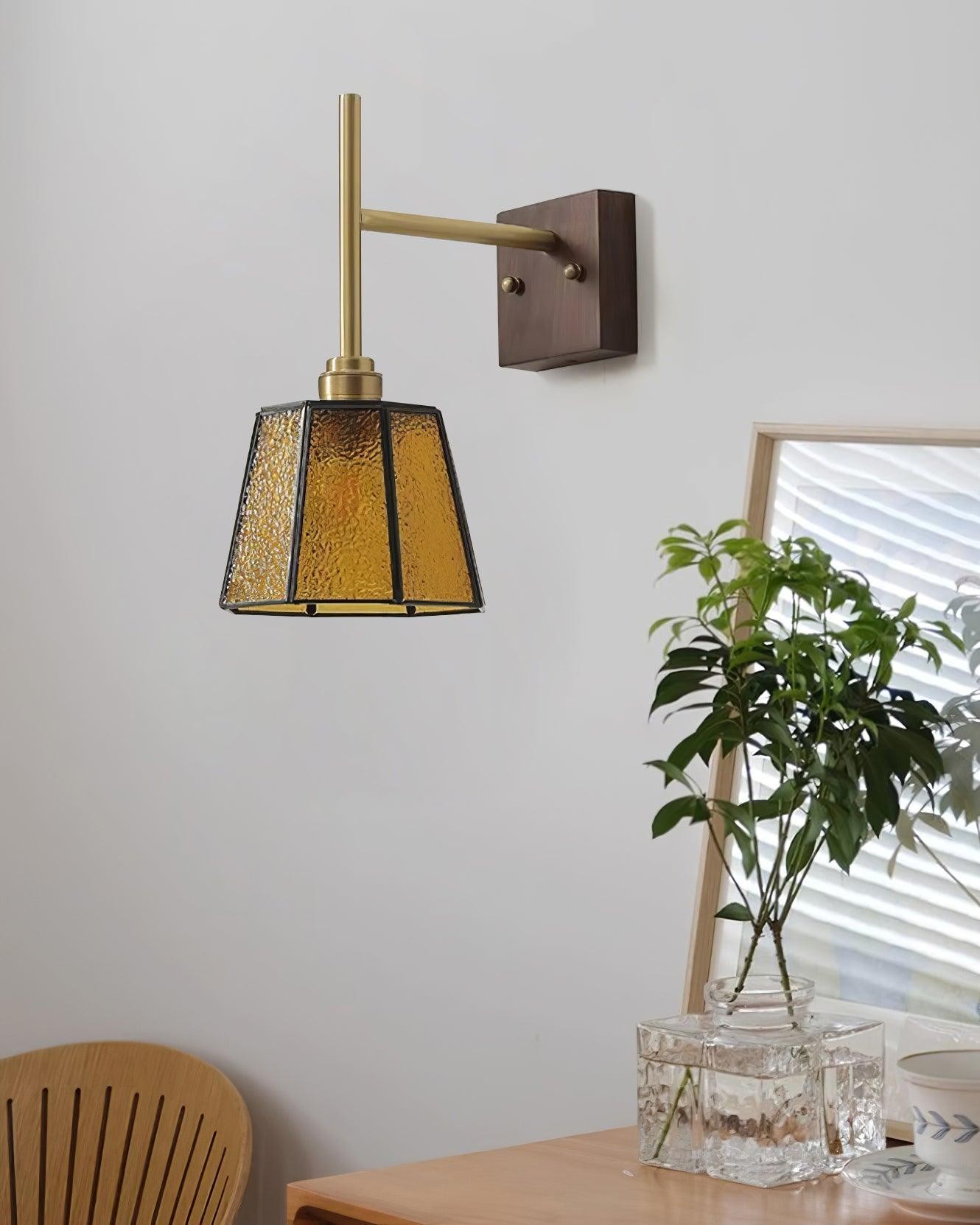 Vintage messing walnoot wandlamp HL843