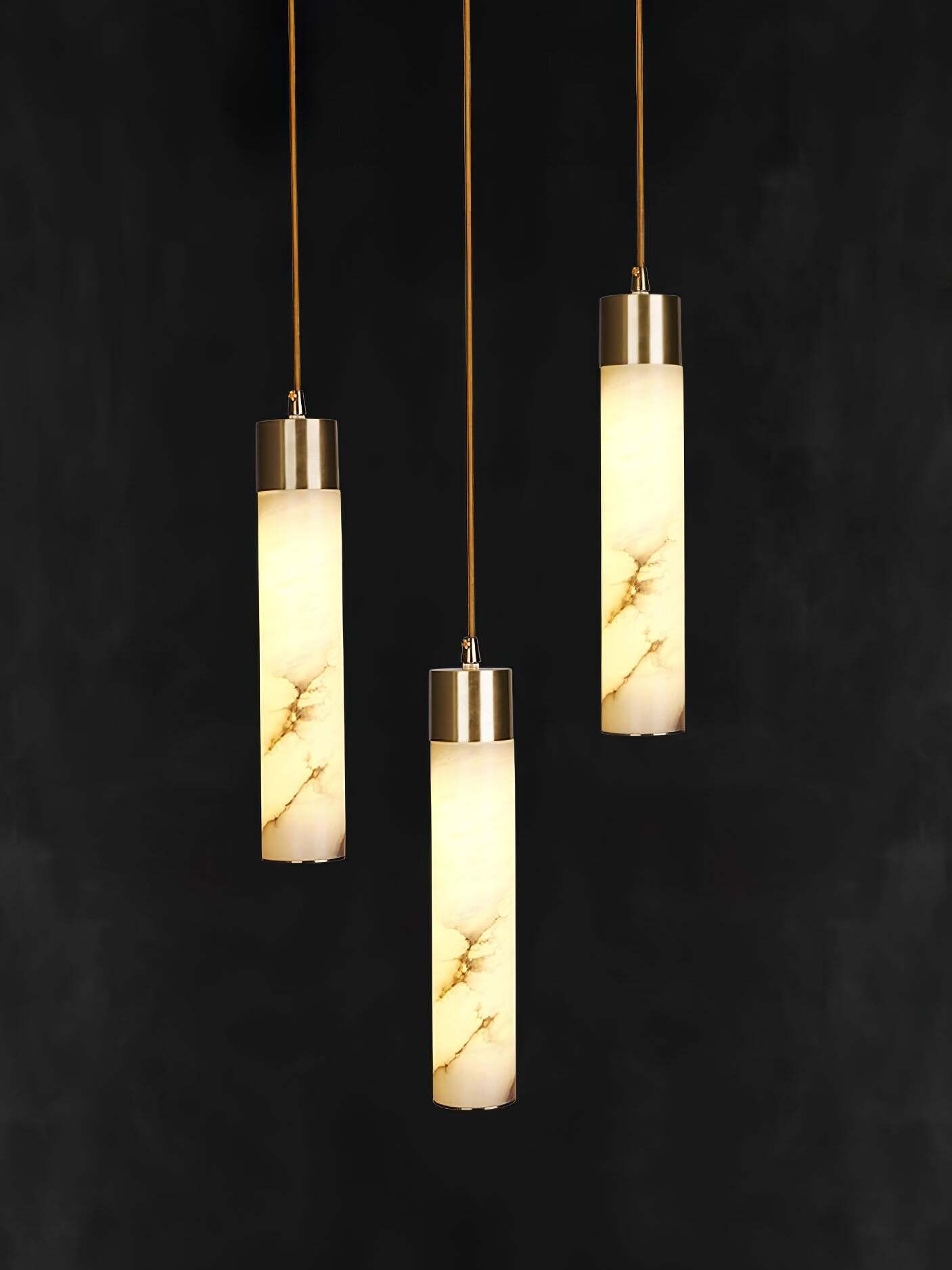Hanglamp van natuurlijk getextureerd marmer en messing HL1060