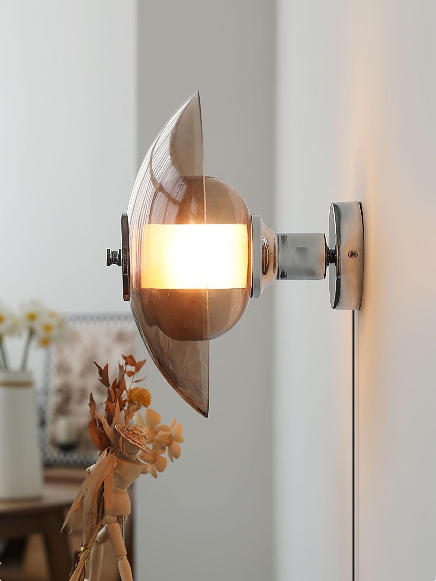 Vliegende Schotel Plug-in Wandlamp HL425
