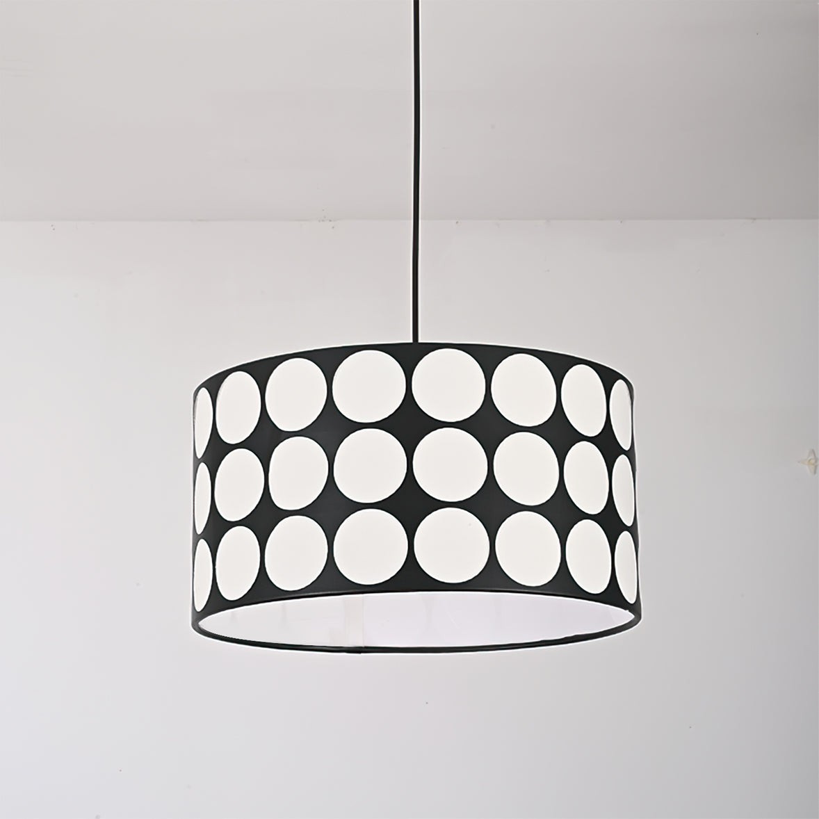 Moderne cilindrische hanglamp met stippen voor de slaapkamer HL1120