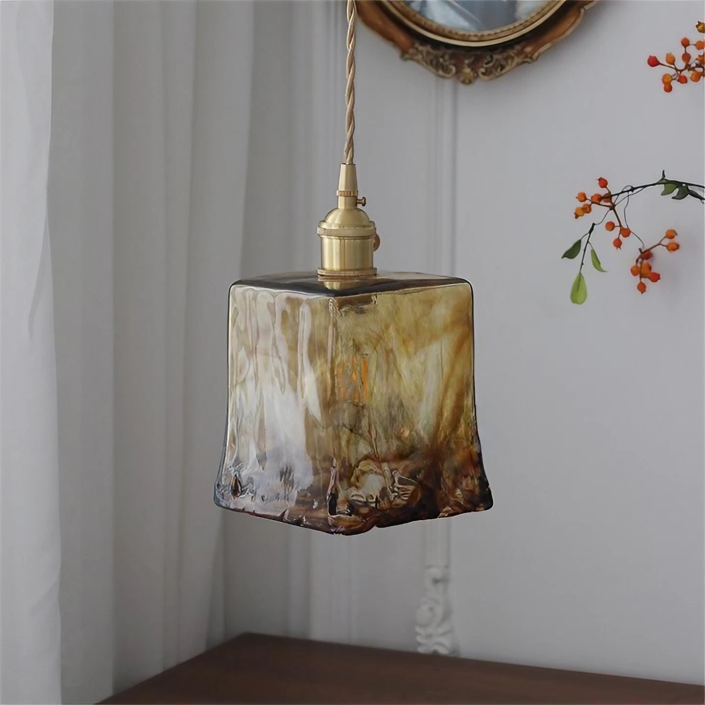 Retro handgemaakte onregelmatige amberkleurige glazen hanglamp HL64