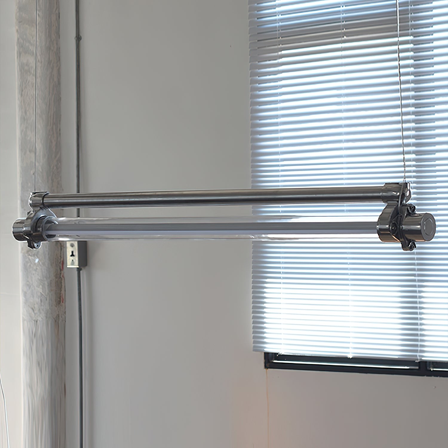DDR industriële buishanglamp HL3037