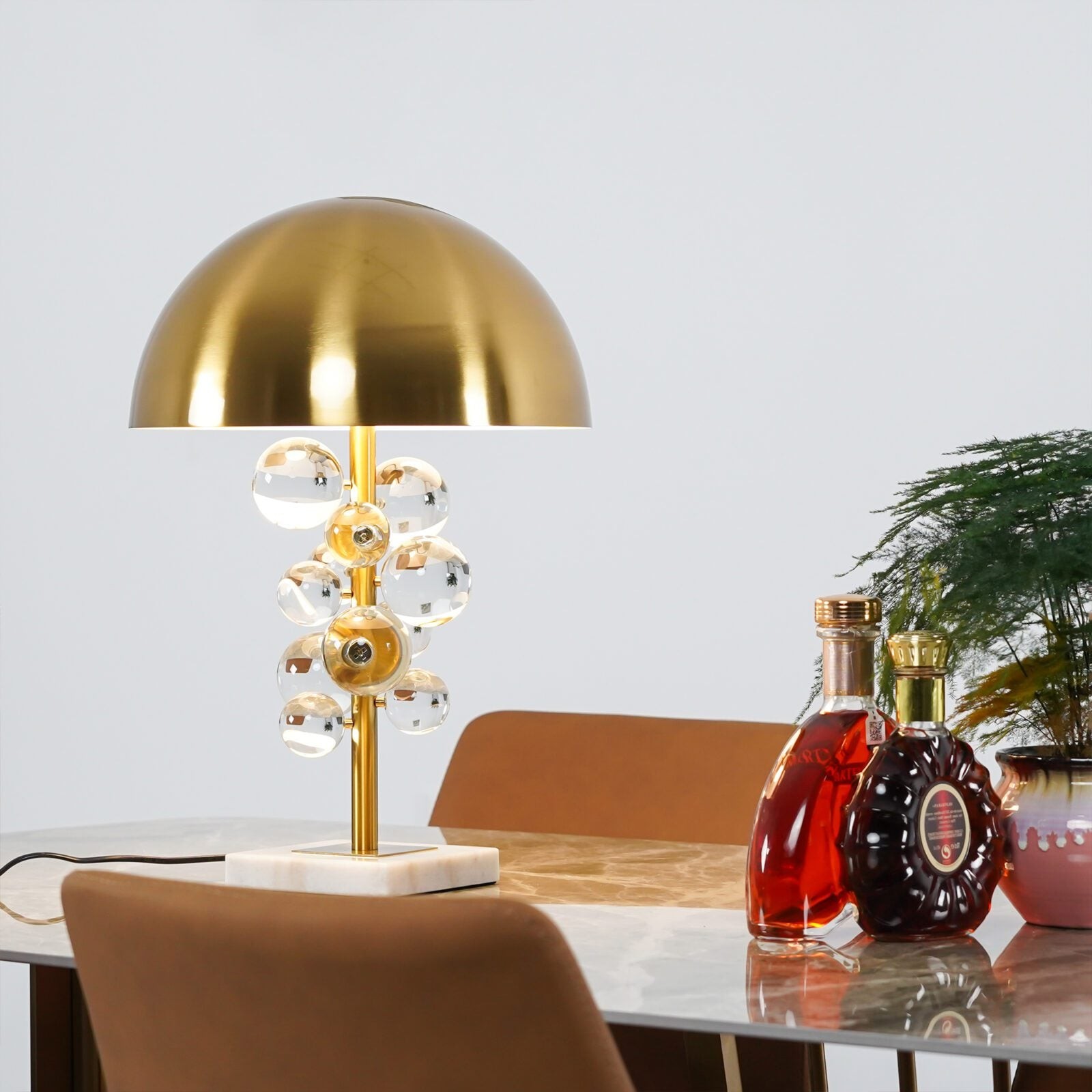 Moderne creatieve metalen tafellamp HL535