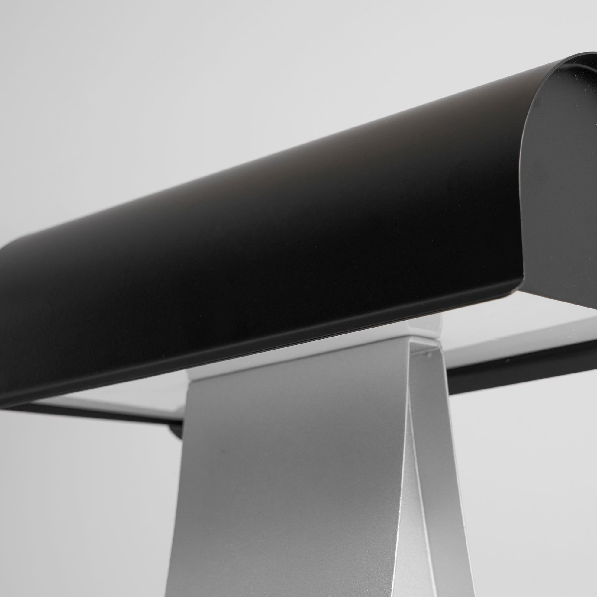 Archief tafellamp HL3251