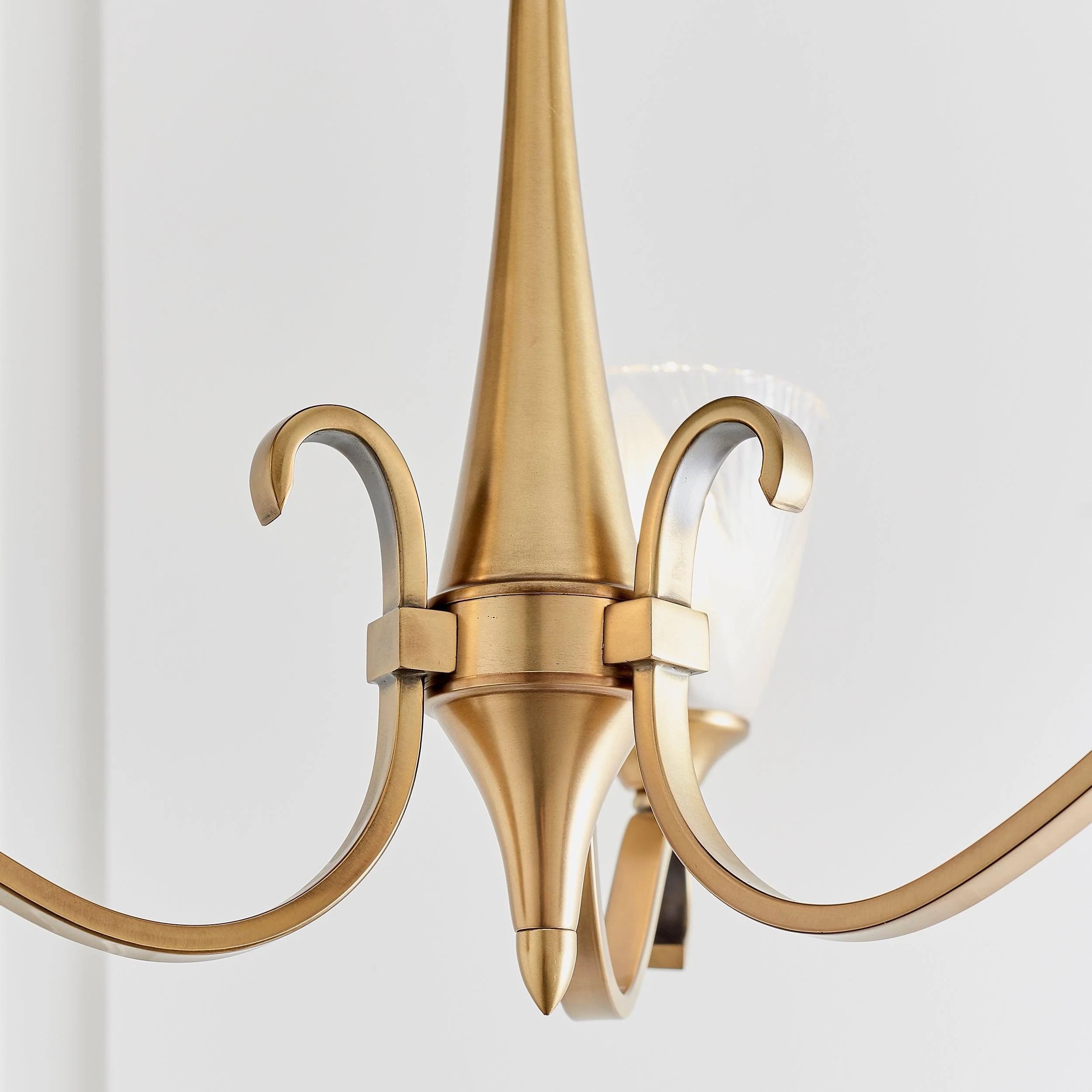 Lunetal kroonluchter met meerdere lampen, kristallen accenten en messing afwerking - moderne luxe voor eetkamer en woonkamer