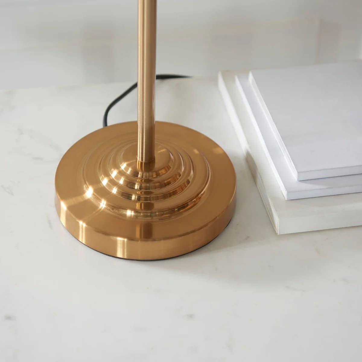 Tela 1-lichts en 3-lichts tafellamp - Modern linnen en metaal voor naast het bed of in de woonkamer HL2043