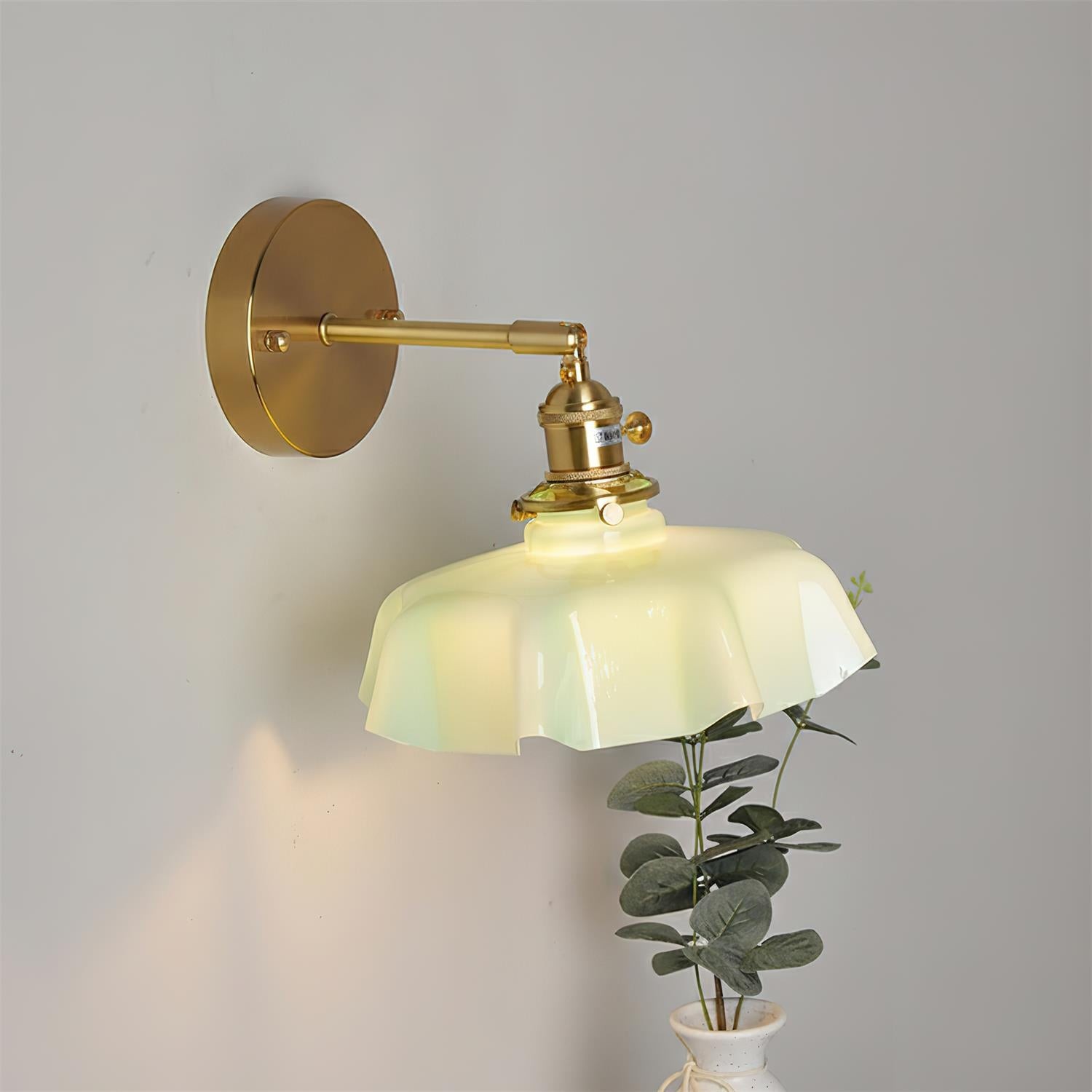 Wandlamp met rok en golvend patroon HL2799