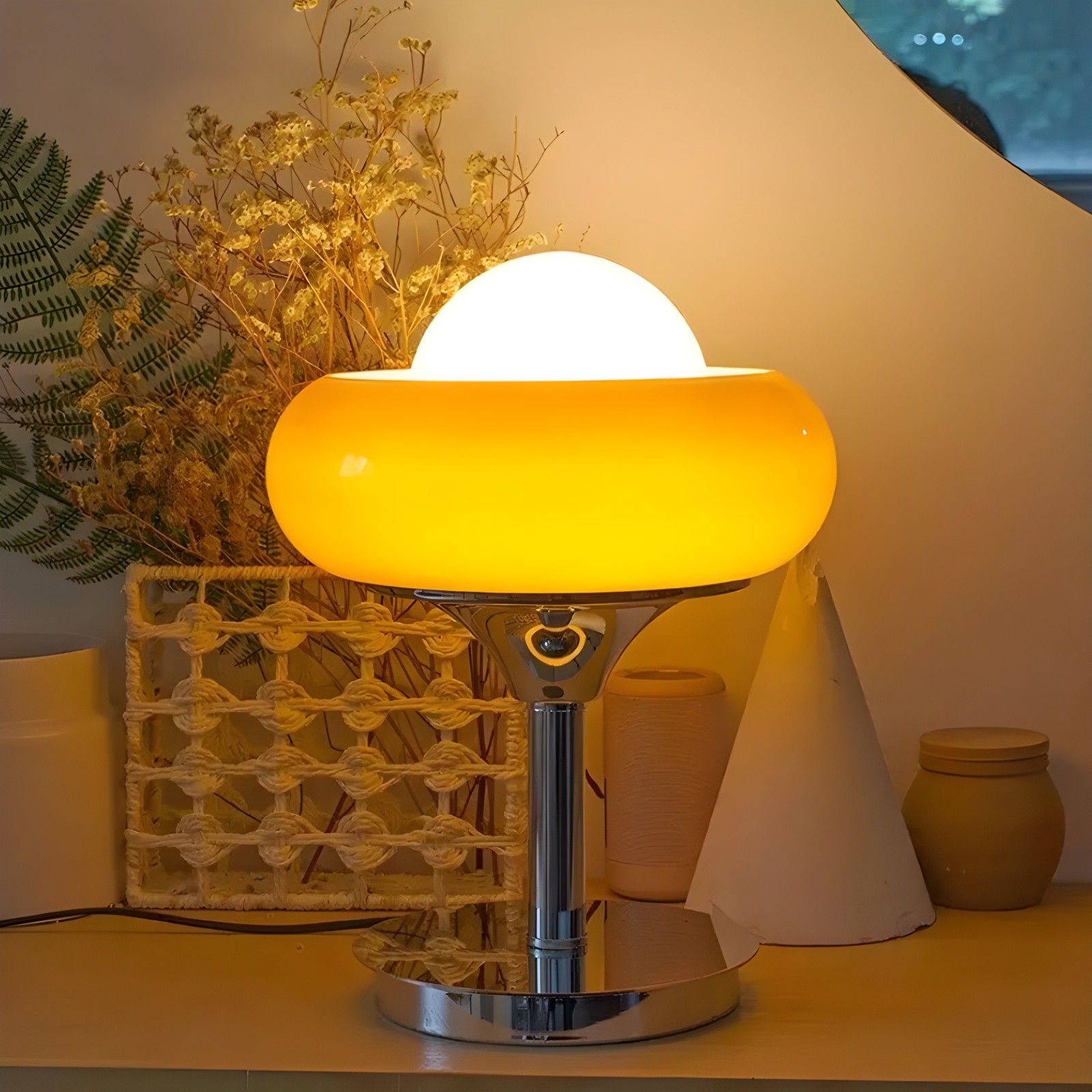 Bauhaus Eiertaart Tafellamp HL272