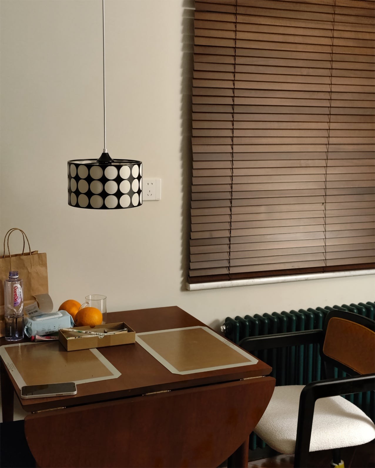 Moderne cilindrische hanglamp met stippen voor de slaapkamer HL1120