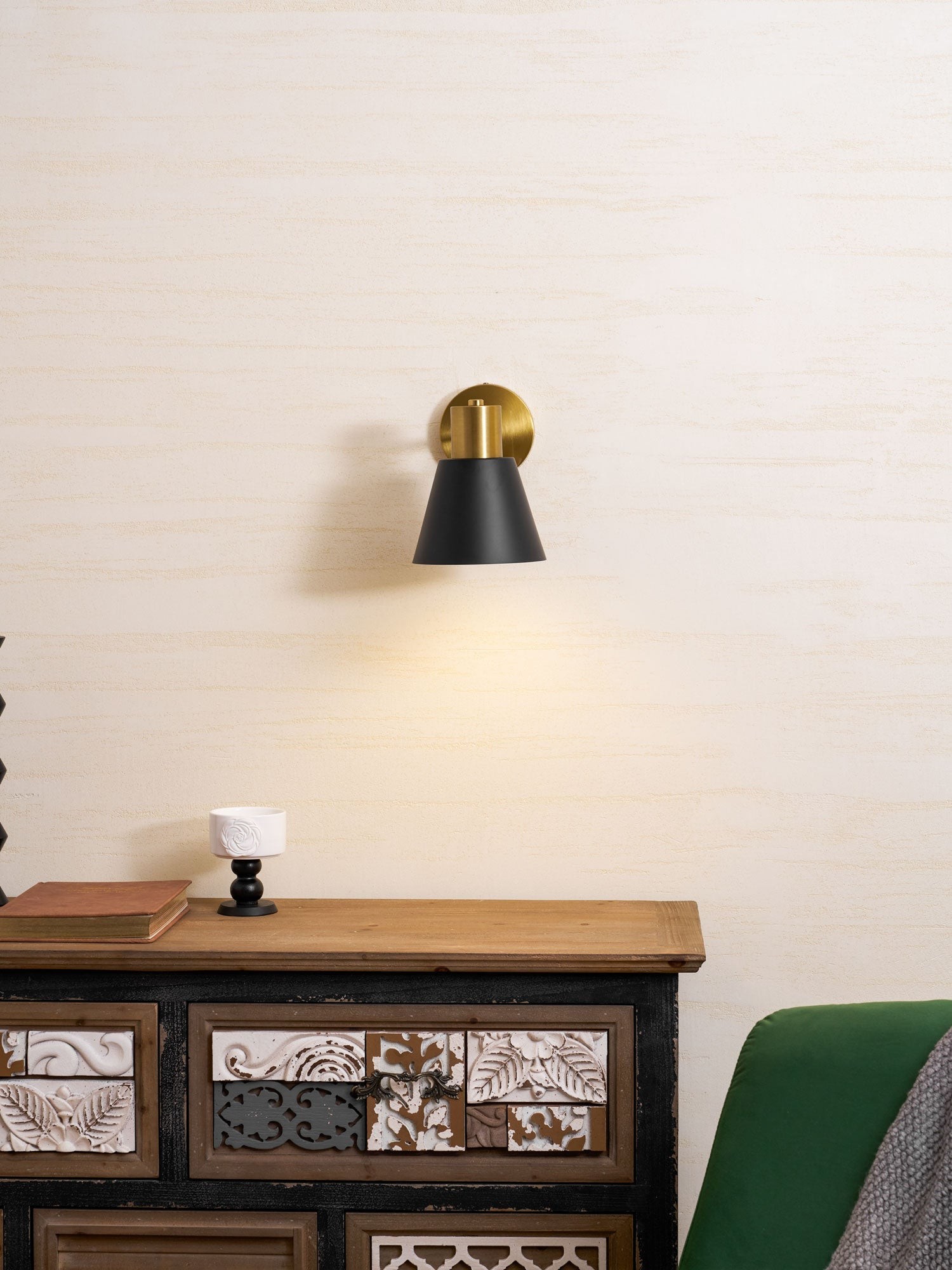 Verstelbare wandlamp met arm HL2926