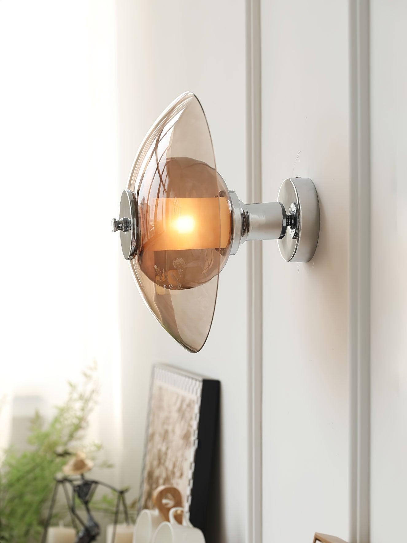 Vliegende Schotel Plug-in Wandlamp HL425