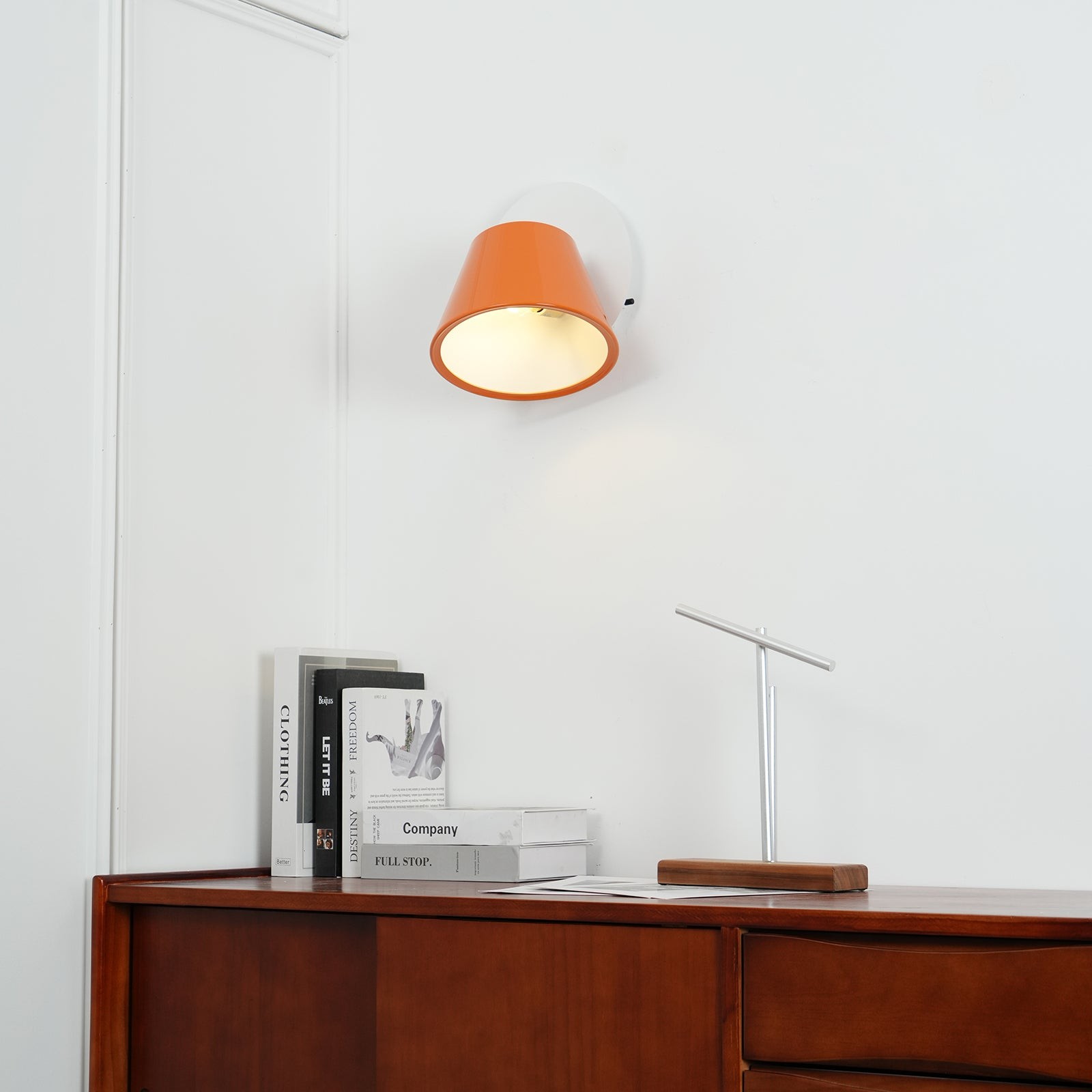 Eenvoudige leeslamp voor aan het bed in de slaapkamer HL478