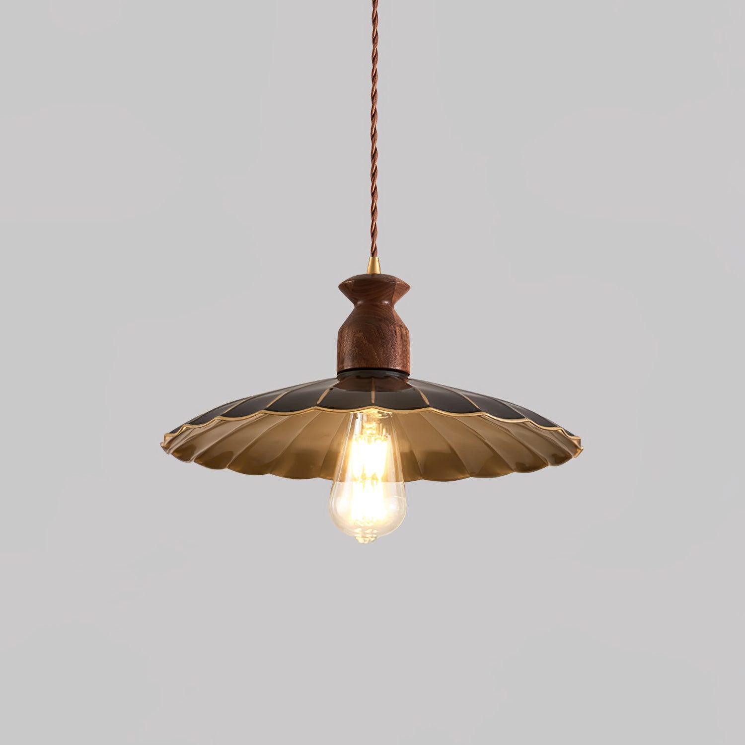 Hanglamp met messing wapenmotief HL2910