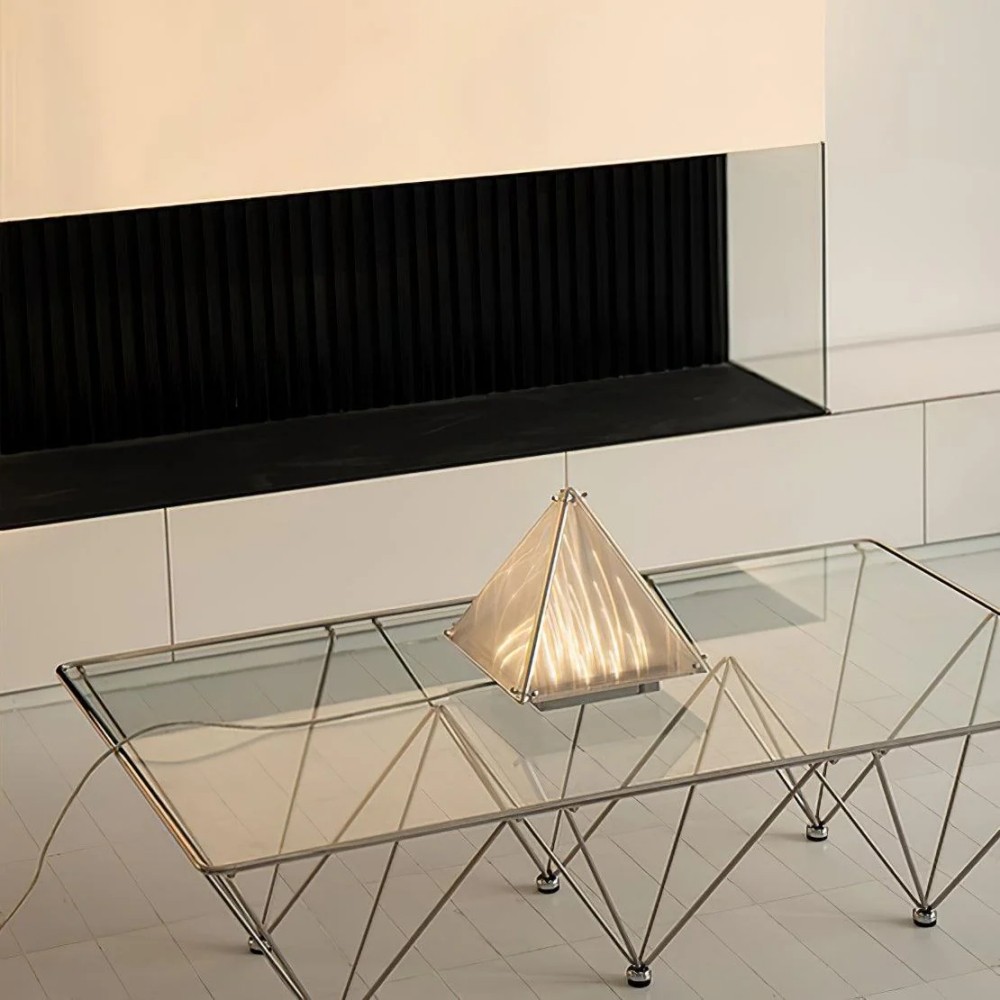 Getextureerde Glazen Piramide Tafellamp HL270