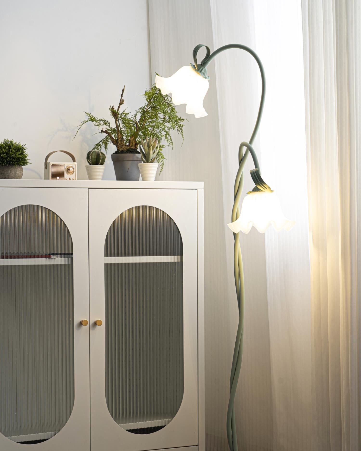 Creatieve multi-kops wikkelbloemvormige vloerlamp HL403