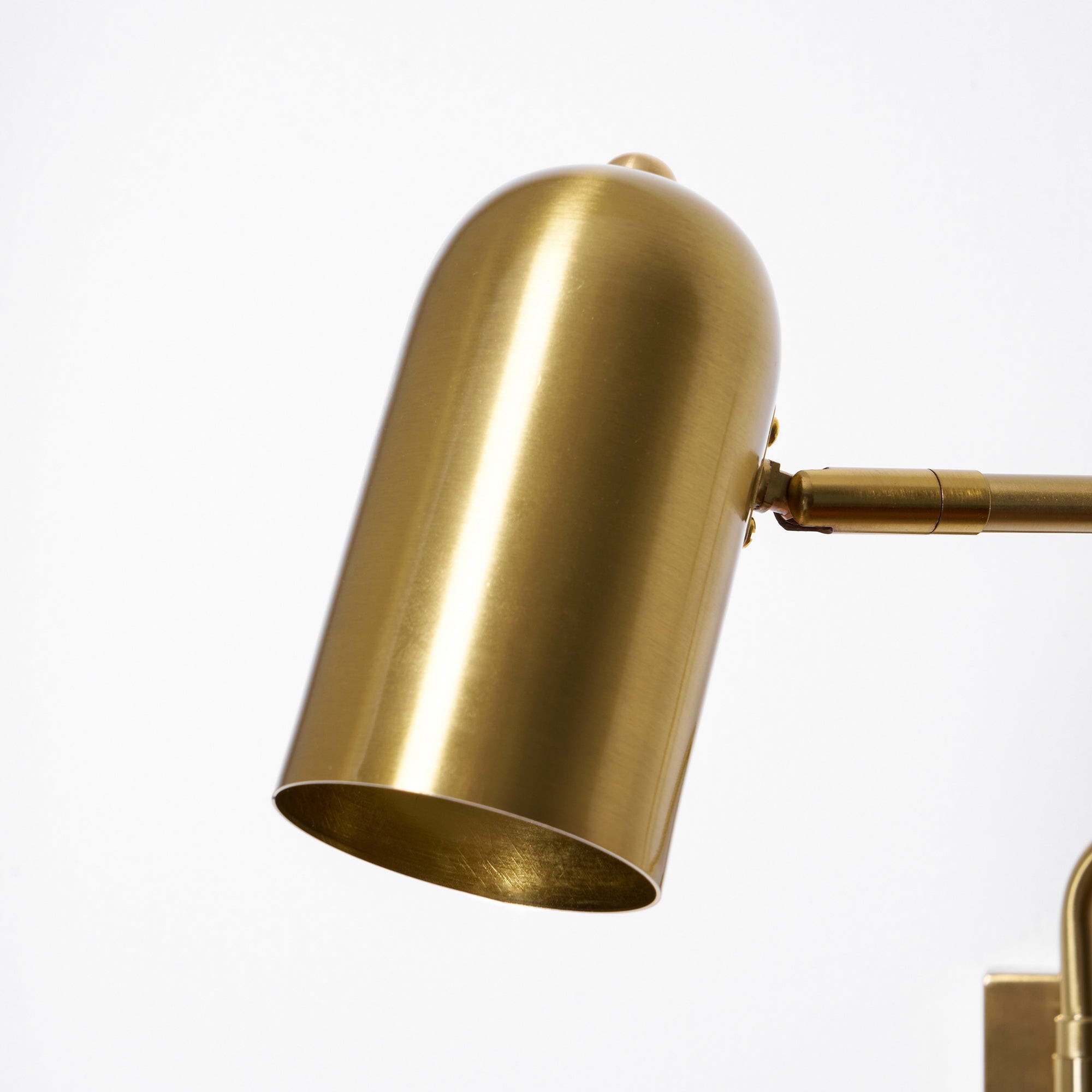 Verstelbare arm wandlamp met stekker HL2924