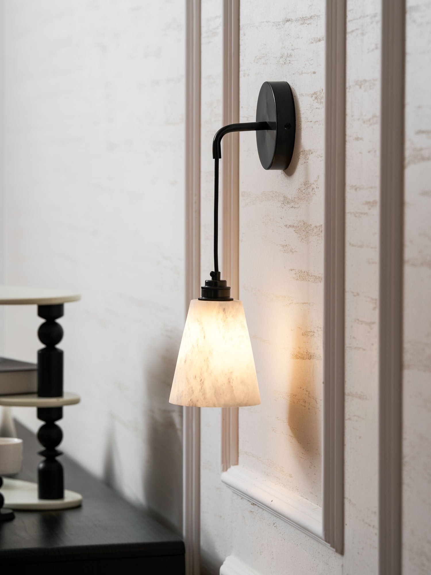 Druppelvormige alabaster wandlamp HL2956