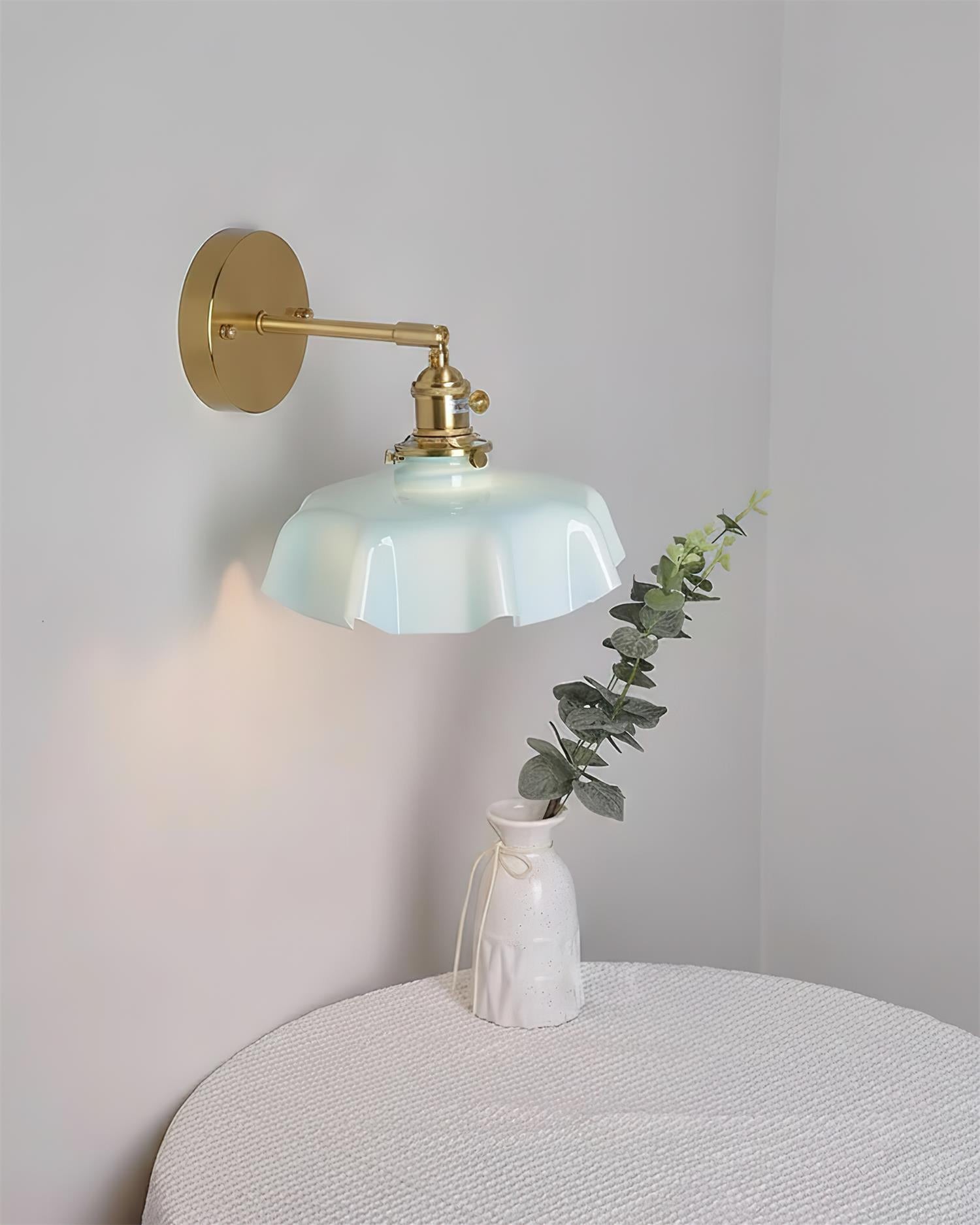 Wandlamp met rok en golvend patroon HL2799