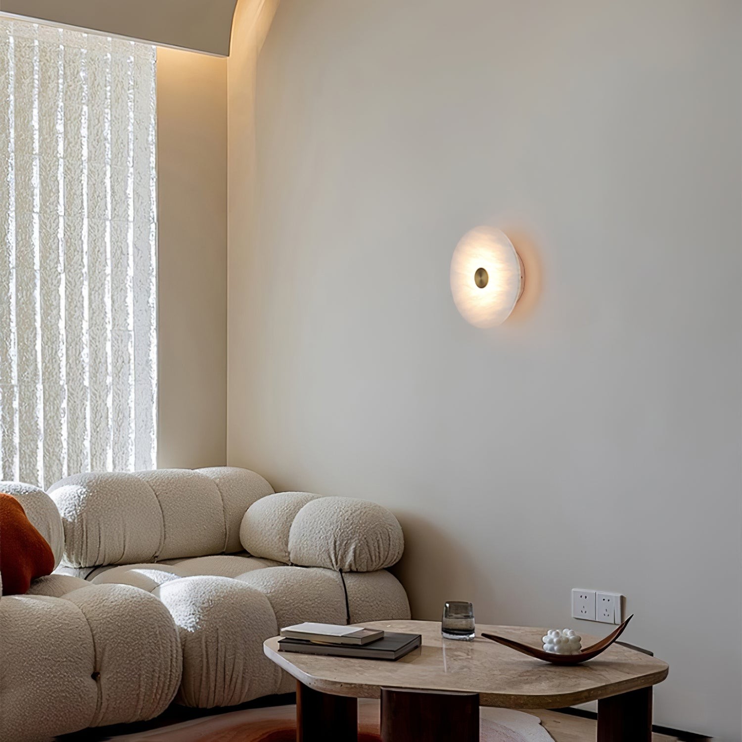 Schijfvormige albasten wandlamp HL464