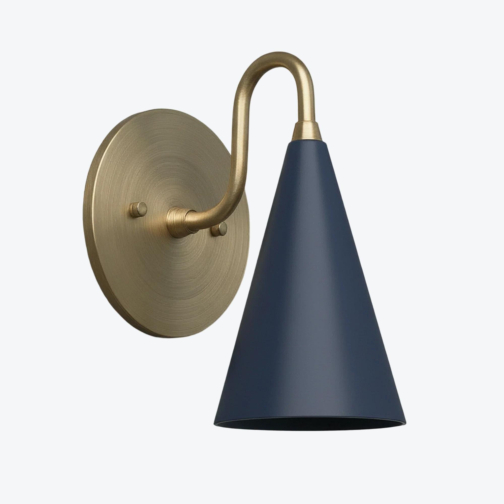 Curva metalen kegelvormige wandlamp - Vintage messing wandlamp voor hal of trappenhuis HL1967