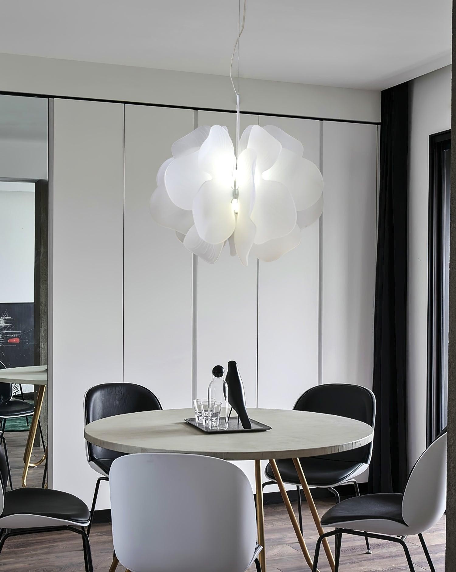 Moderne hanglamp met plastic bloemendesign HL673