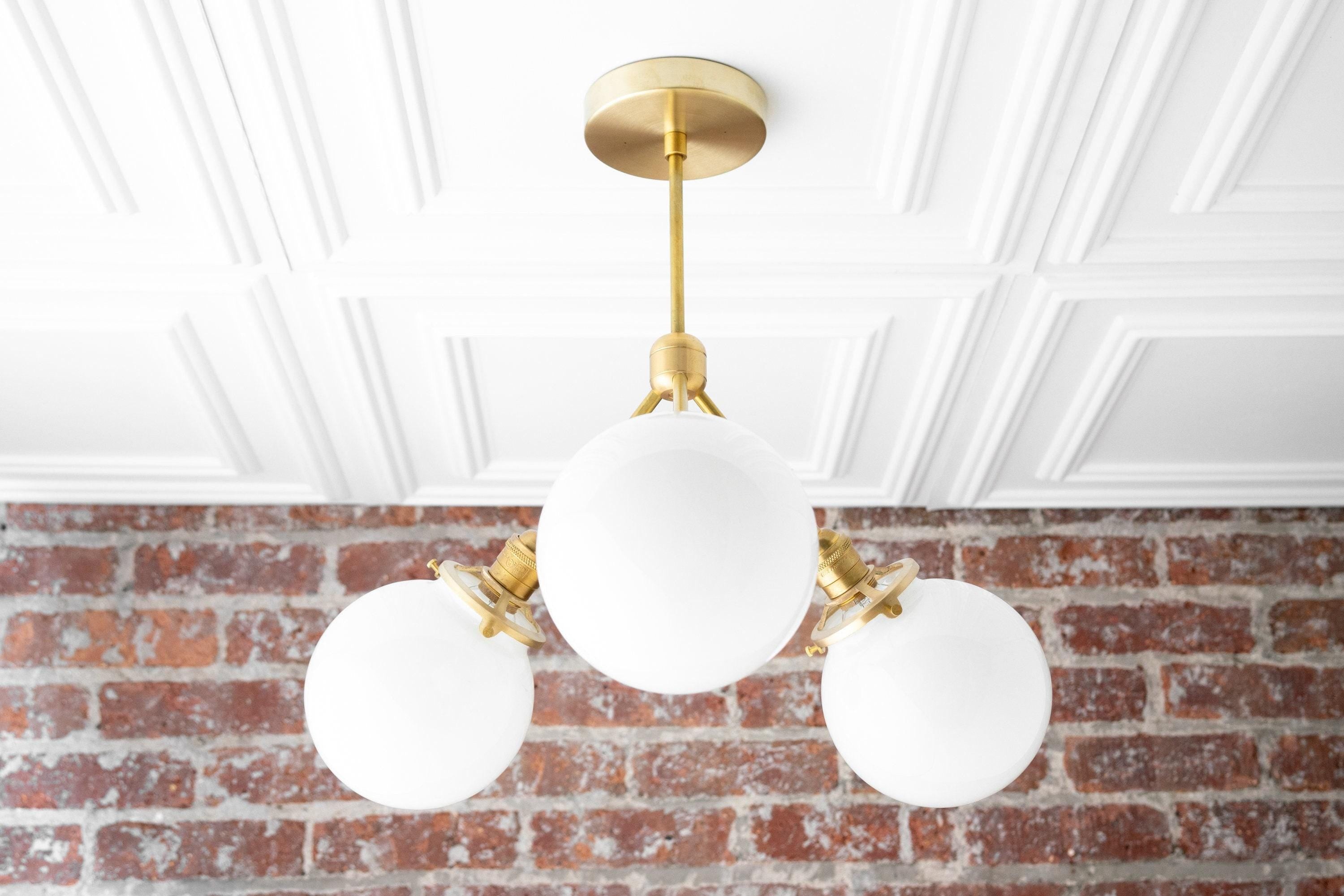 Glorica Glazen Kroonluchter - Messing Bolvormige Plafondlamp met Opaal Kap HL1692
