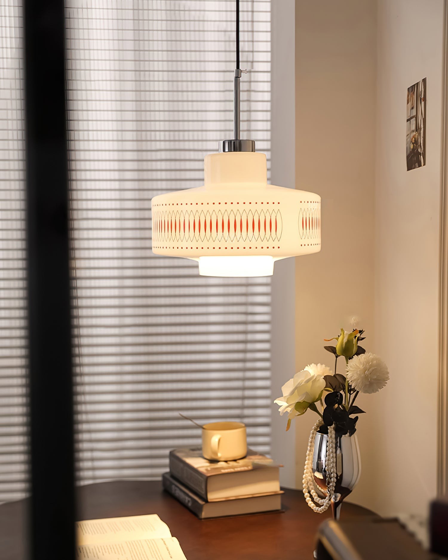 Moderne glazen hanglamp in de vorm van een kalebas HL354