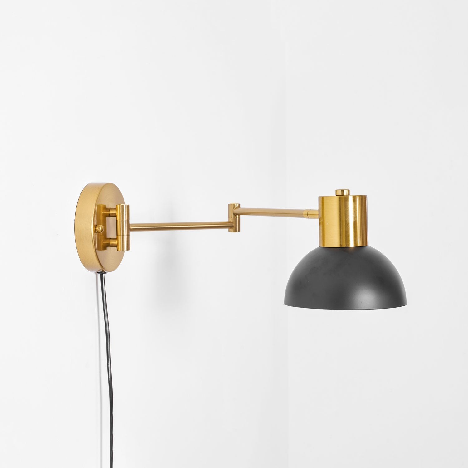 Verstelbare arm wandlamp met stekker HL2924