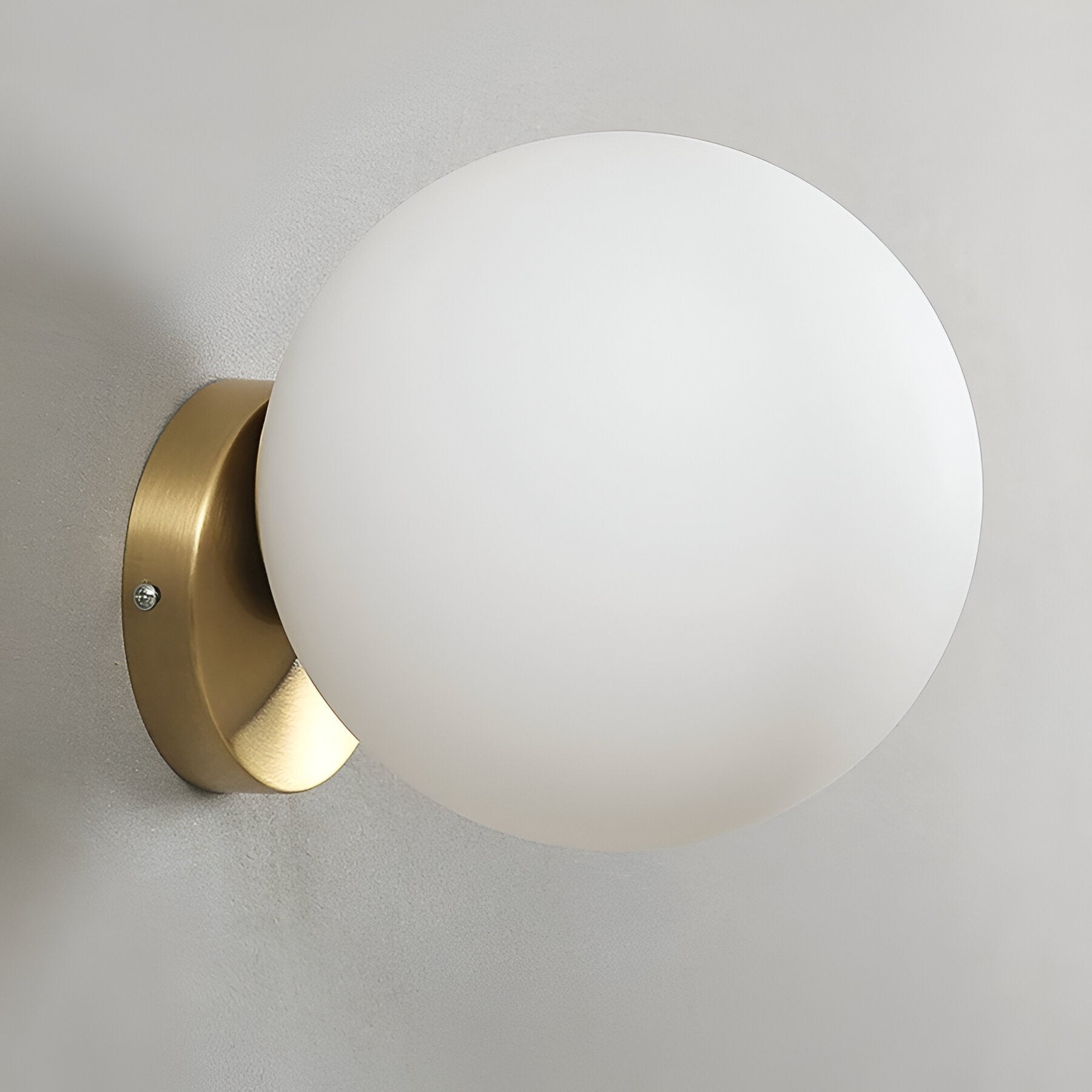 Arianne Nordic wandlamp met glazen kap HL3514
