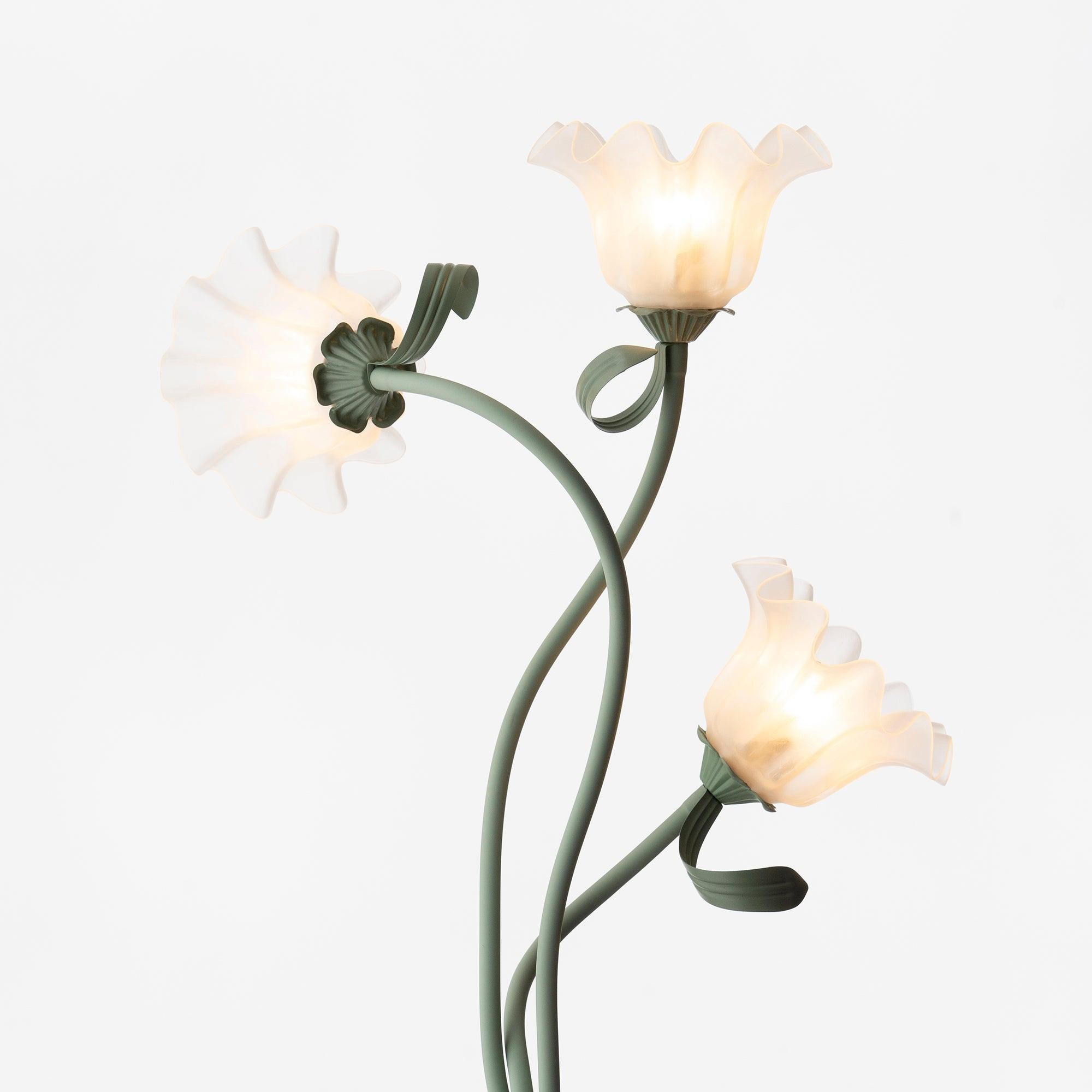 Creatieve multi-kops wikkelbloemvormige vloerlamp HL403