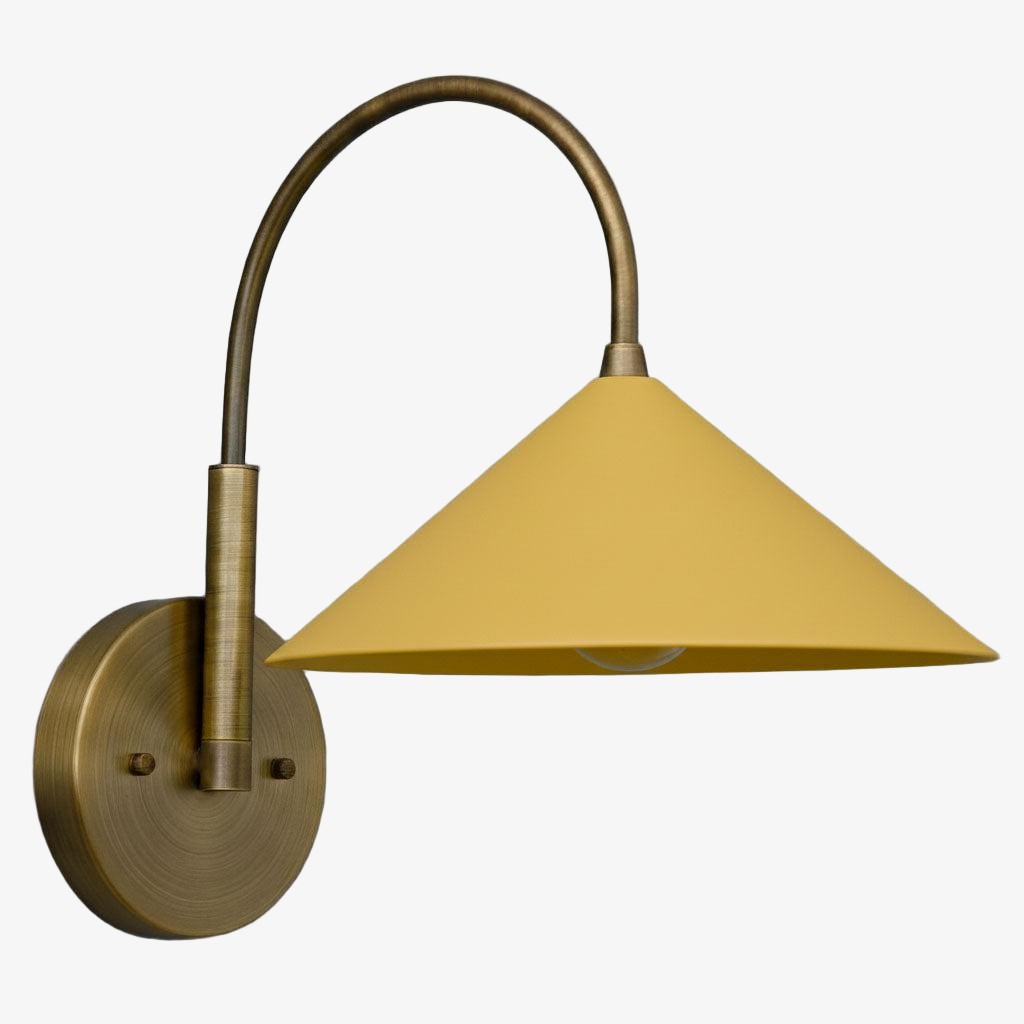 Curva Metalen Vintage Wandlamp - Elegante Kegelvormige Kap voor Slaapkamers HL1756