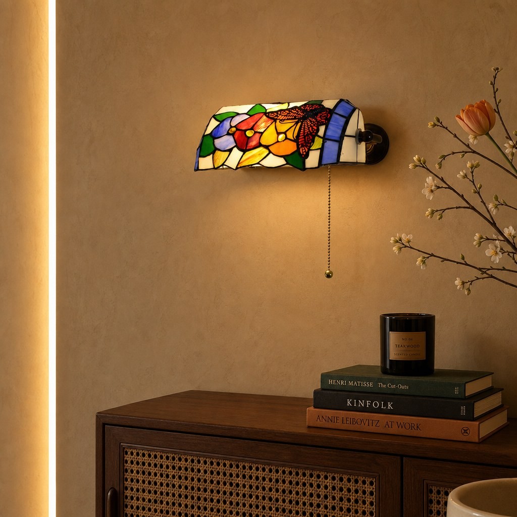 TF Tivanny Wandlamp met bloemenmotief en glas-in-lood - Tiffany-geïnspireerde wandlamp voor slaapkamer of hal HL3546