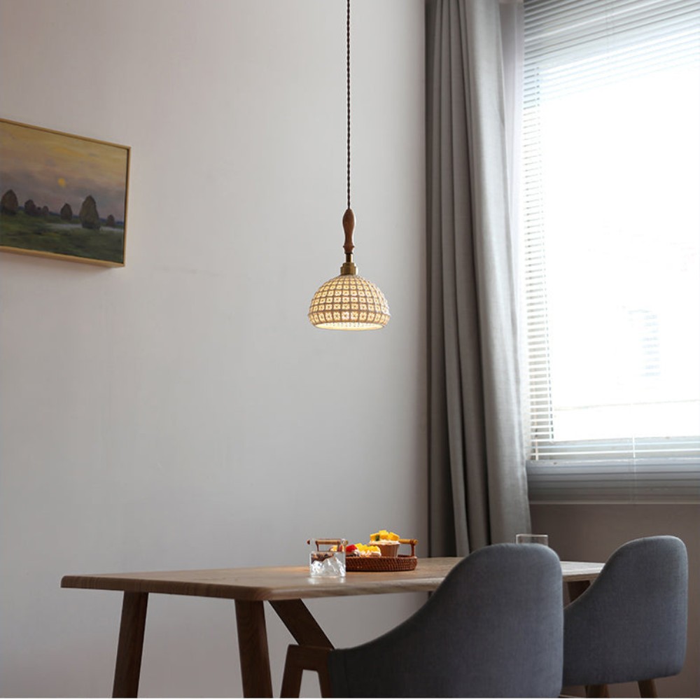 De keramische hanglamp met vlechtwerk HL3420