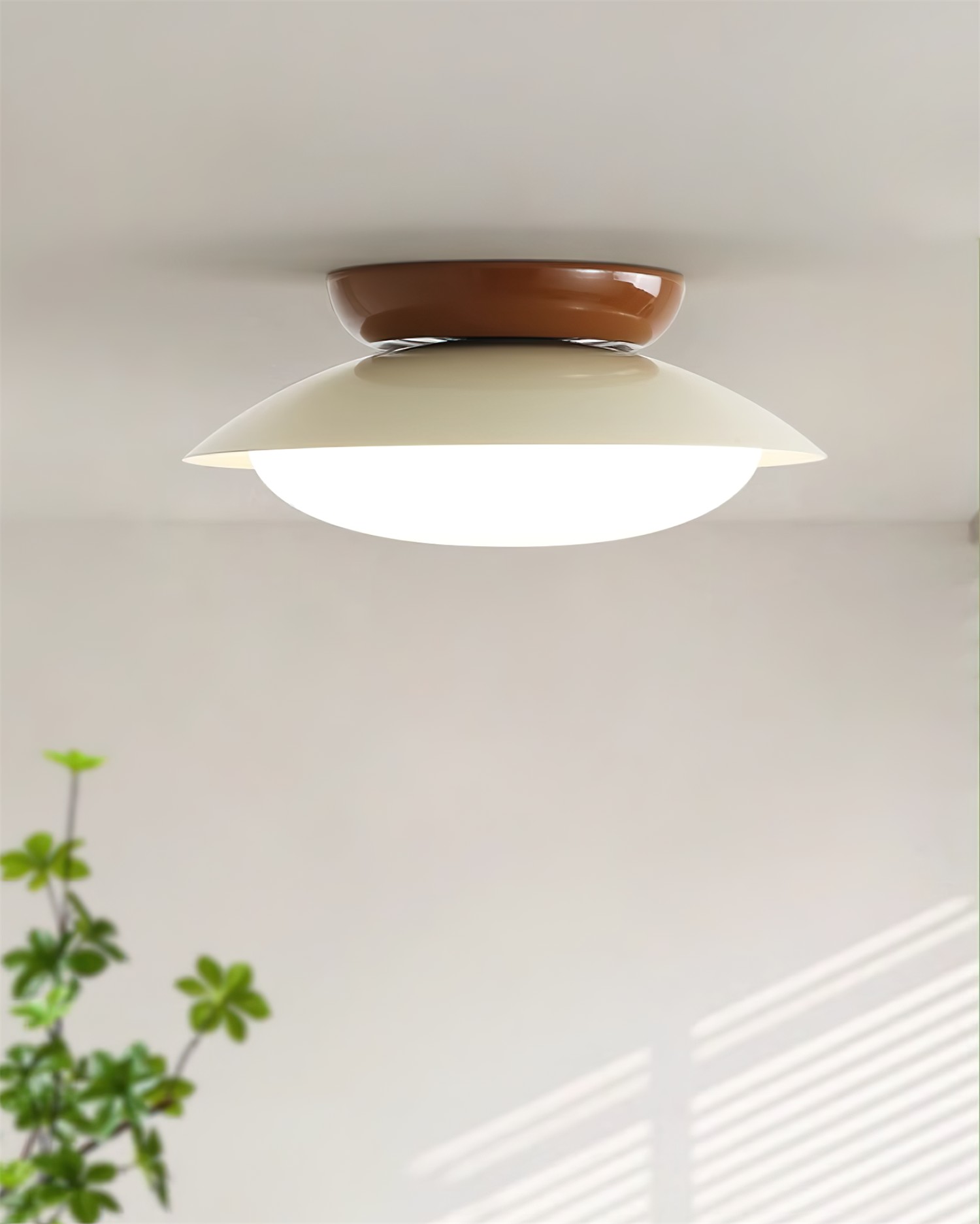 Crèmekleurige moderne plafondlamp HL632