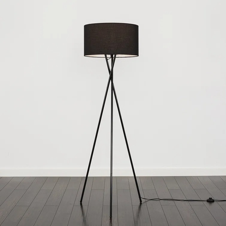 Uptown zwarte driepoot vloerlamp